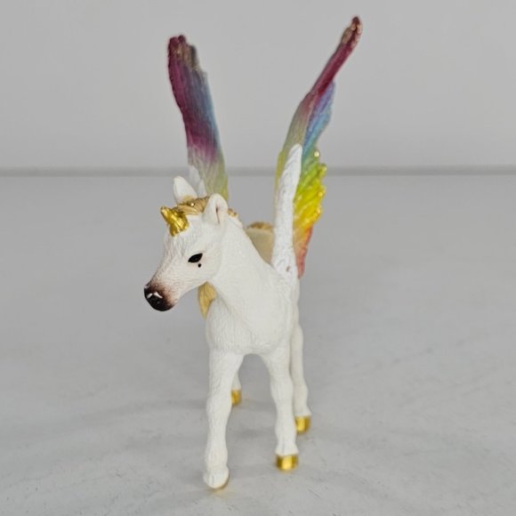 Schleich Bayala Winged Rainbow Unicorn Foal Pegasus Figure #70577 - Picture 3 of 8